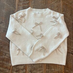 Women’s Bow Sweater
